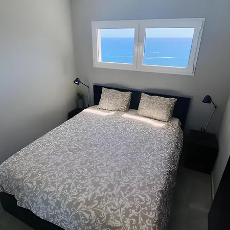 Very Romantic Seaview Mogan With Warm Pool Apartment *